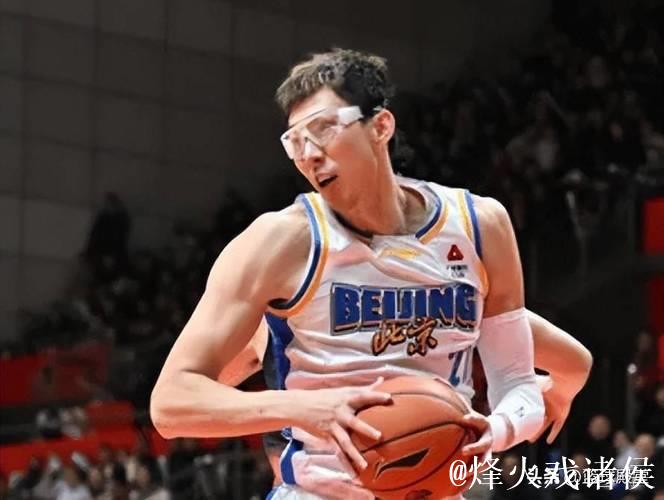 北京111-84新疆 球员评价:6人优秀,4人及格,马帝昂崩盘 北京111-84新疆 球员评价:6人优秀,4人及格,马帝昂崩盘