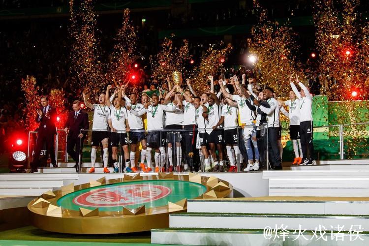 一支德甲中上游球队,为何拥有屡屡攻陷豪门主场 一支德甲中上游球队,为何拥有屡屡攻陷豪门主场